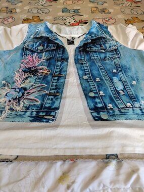 womans plus cute tee